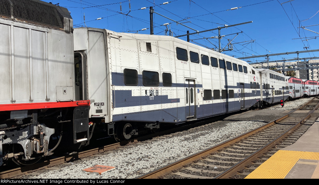 Caltrain 177